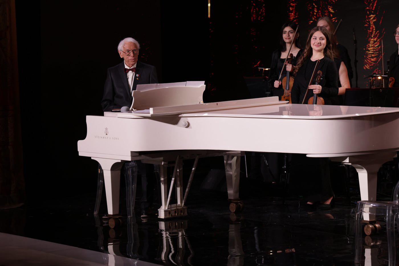 Александр Зацепин на сцене Большого театра