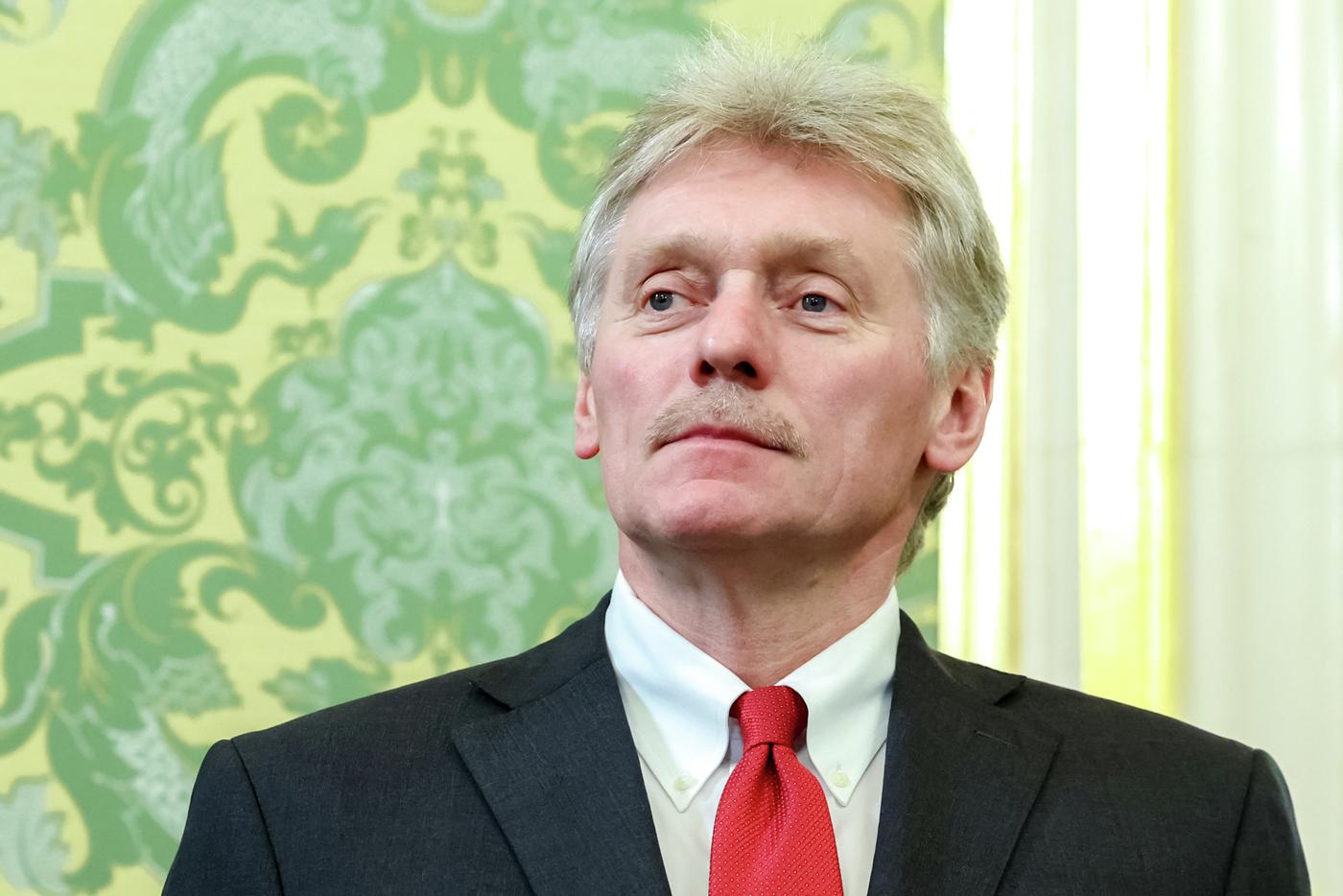 Песков рассказал о проблемах частных медиа в России