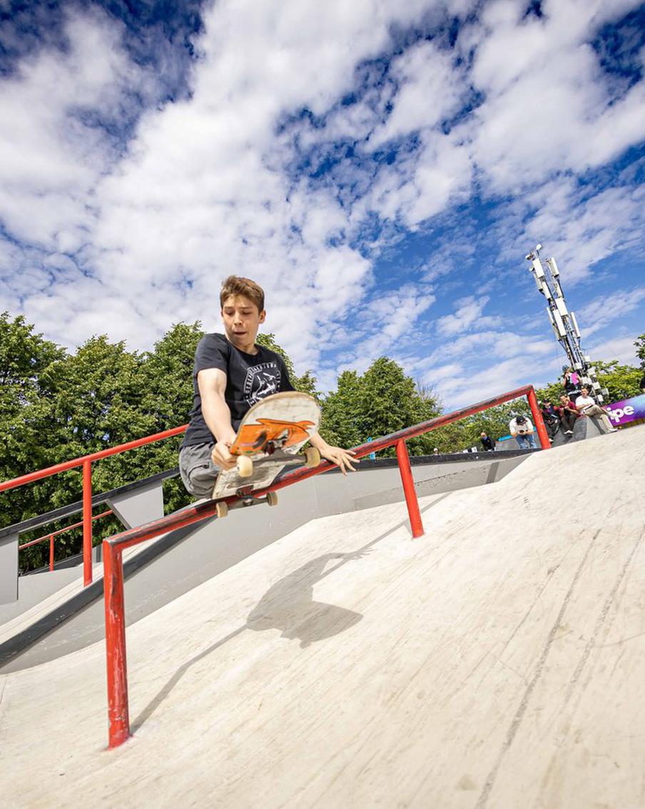 "Отсутствие ног никогда не было для меня ограничением": 16-летний российский скейтер удивил мир