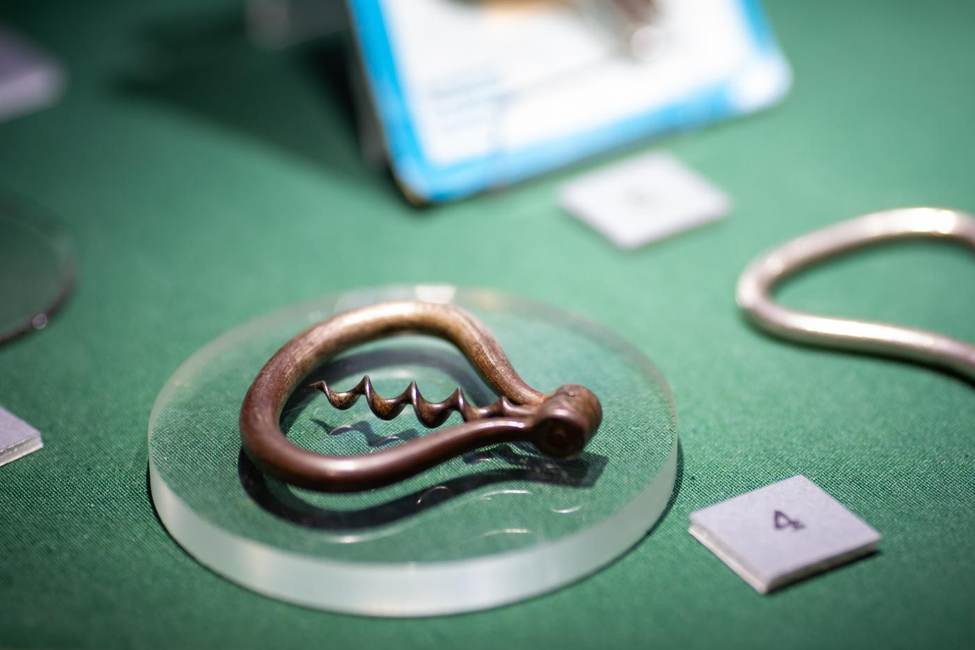 Складной французский штопор начала XIX века.