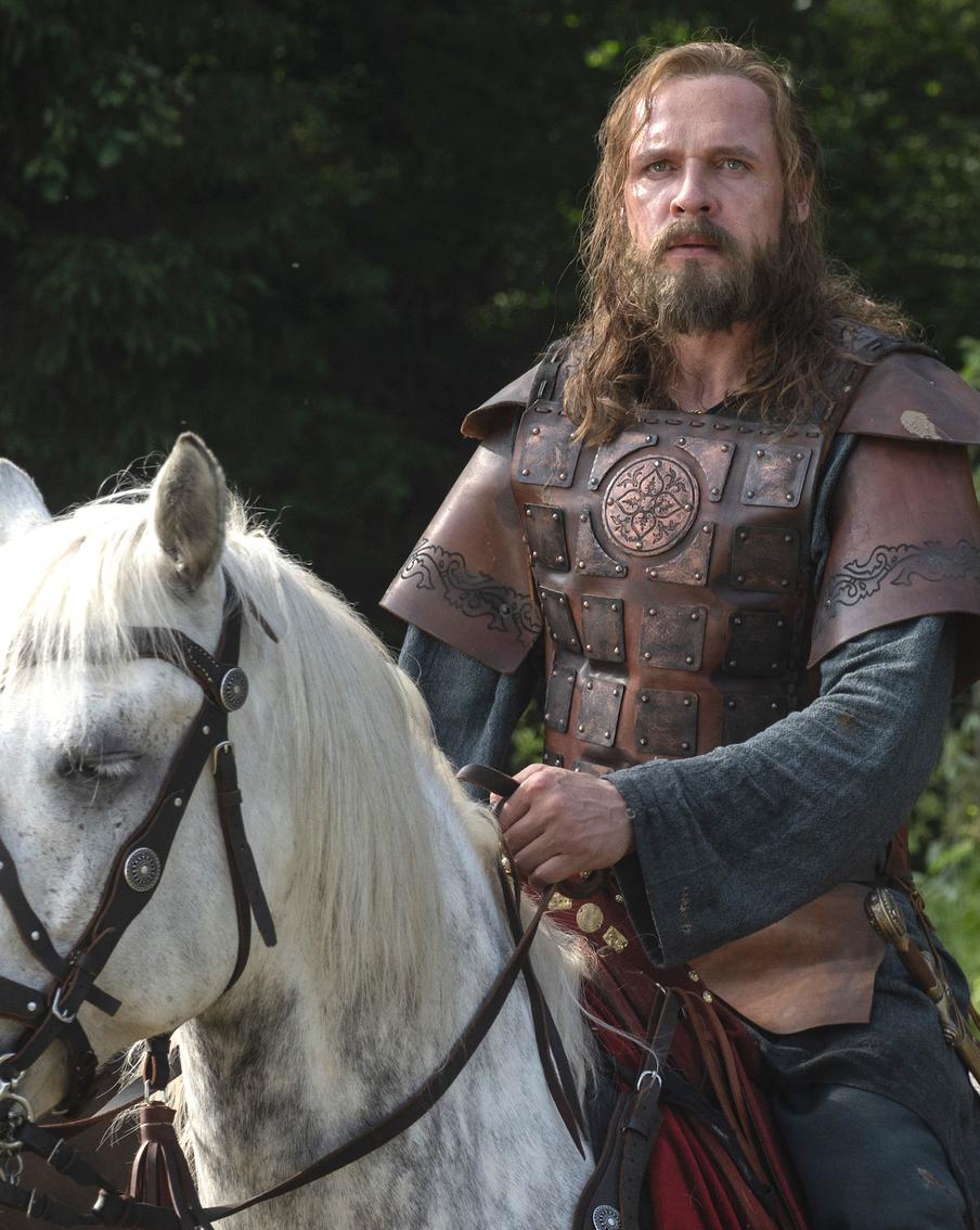 На съёмках помогали аисты и лоси: создатели драмы "Князь Андрей" рассказали о фильме