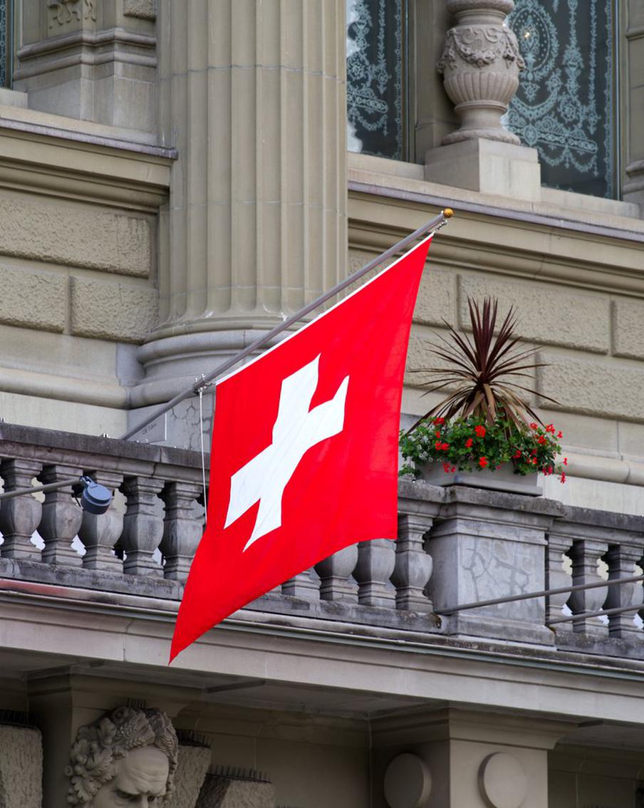 Швейцария изменила правила въезда для российских дипломатов