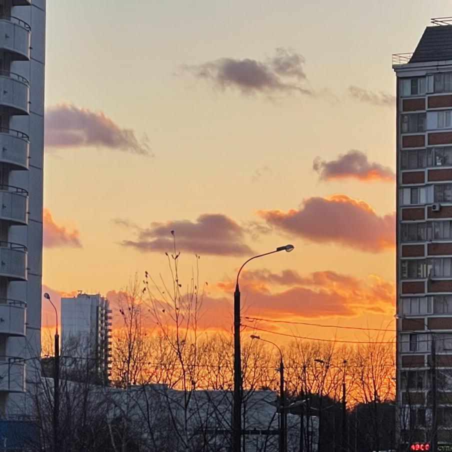 Синоптики рассказали о прогнозе погоды в России на грядущие выходные. В предстоящие выходные в большинстве регионов России ожидается аномально тёплая погода. Антициклон обеспечит много солнца и минимальные осадки, а в Центральной России и на Северо-Западе температура может приблизиться к новым рекордам для марта