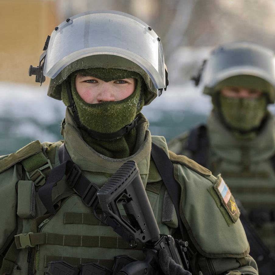 ВС России нанесли массированный удар по энергетической инфраструктуре Украины. В ответ на террористические акты, совершённые украинскими формированиями против гражданской инфраструктуры Российской Федерации, Вооружённые силы России нанесли массированный ракетно-бомбовый удар по территории, контролируемой киевским режимом, с использованием высокоточного оружия