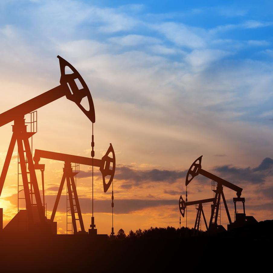 FT: США могут получить значительную прибыль от нефти из-за конфликта с Ираном. Как сообщает Financial Times, США могут оказаться в числе главных выгодоприобретателей от роста цен на энергоносители, который был вызван геополитическими событиями на Ближнем Востоке