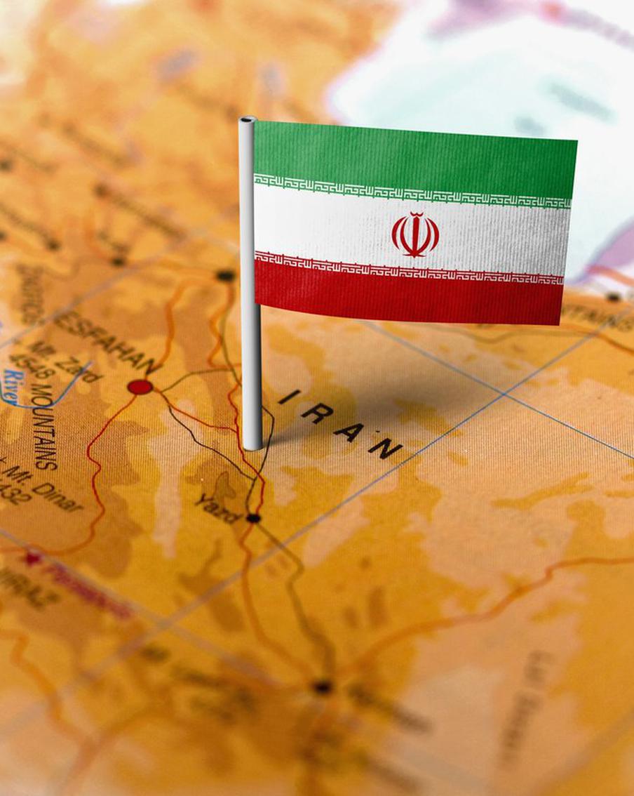 Daily Express: Иран назвал Украину законной целью ударов из-за поддержки Израиля. Иран выразил серьёзную обеспокоенность в связи с поддержкой, которую Украина оказывает Израилю в конфликте на Ближнем Востоке, как сообщает издание The Daily Express