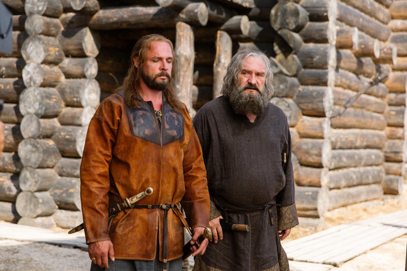 Анлександр Голубев и Александр Балуев в ролях отца и сына.