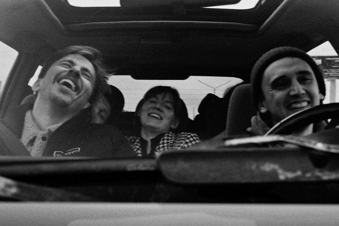 Соня Райзман собрала друзей на проводы надежд юности. В прокат выходит драма "Картины дружеских связей"