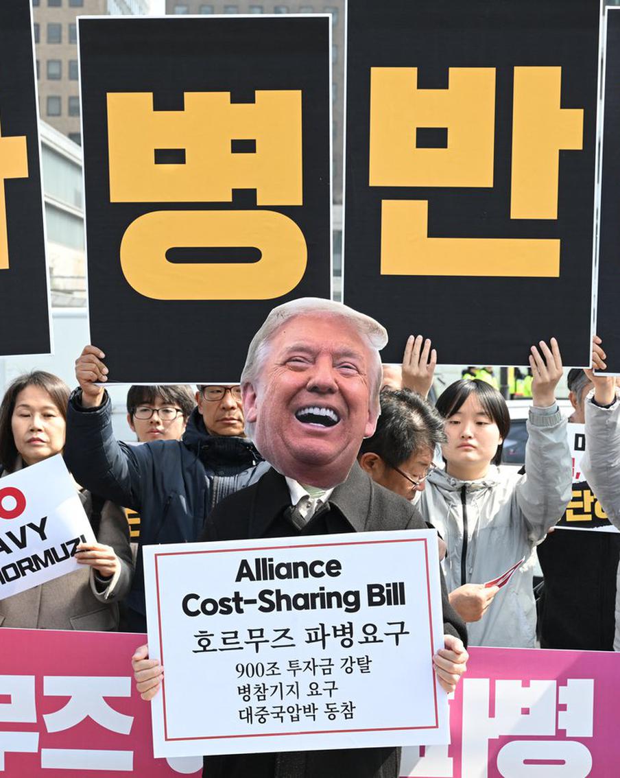 США призывают мир "прогнуть Иран" – никто Трампа не слушает