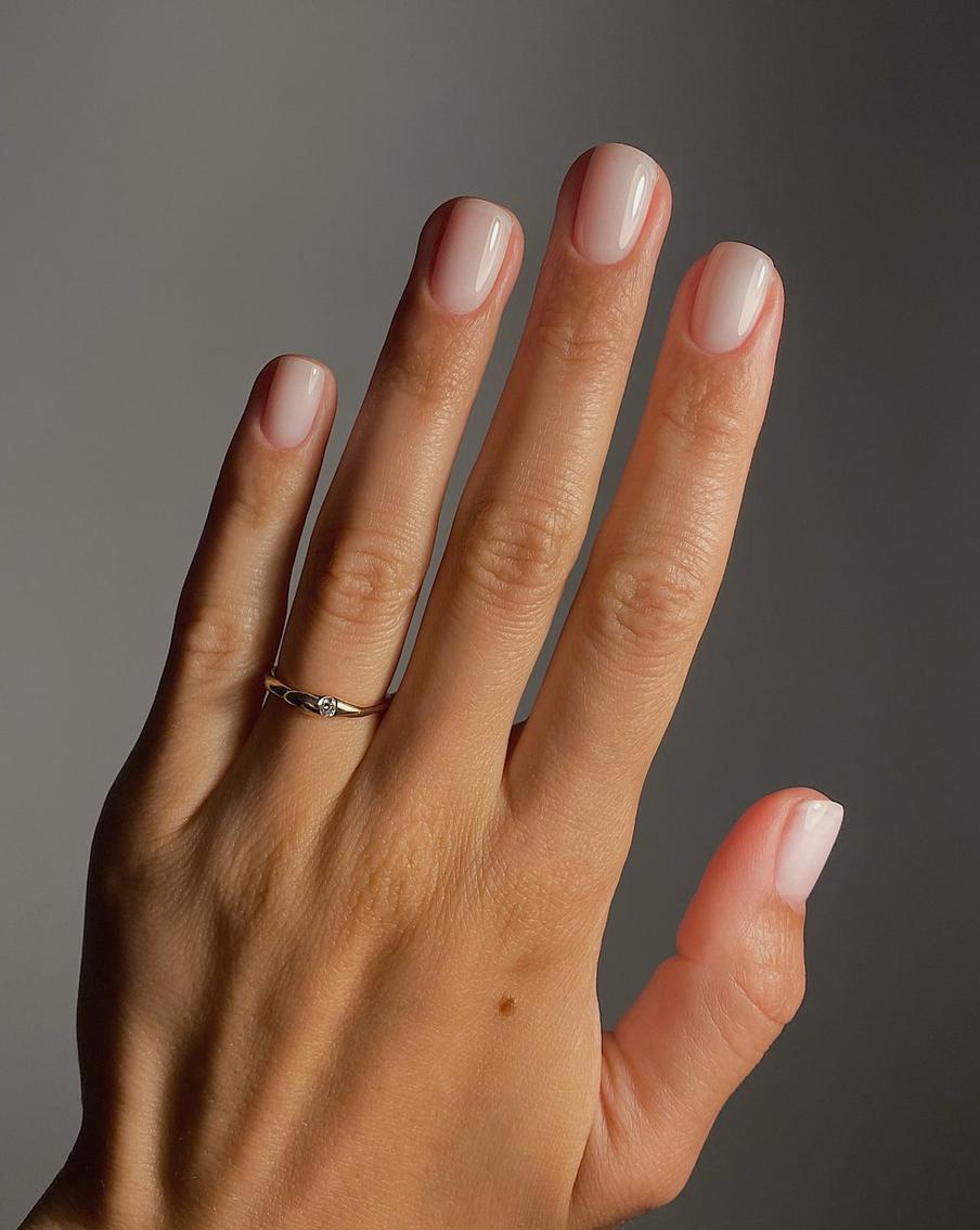 Минималистичное покрытие всегда в тренде.