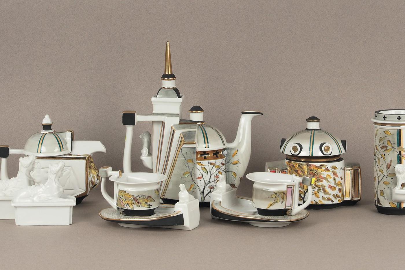 На выставке "Борис Калита – архитектор фарфора".