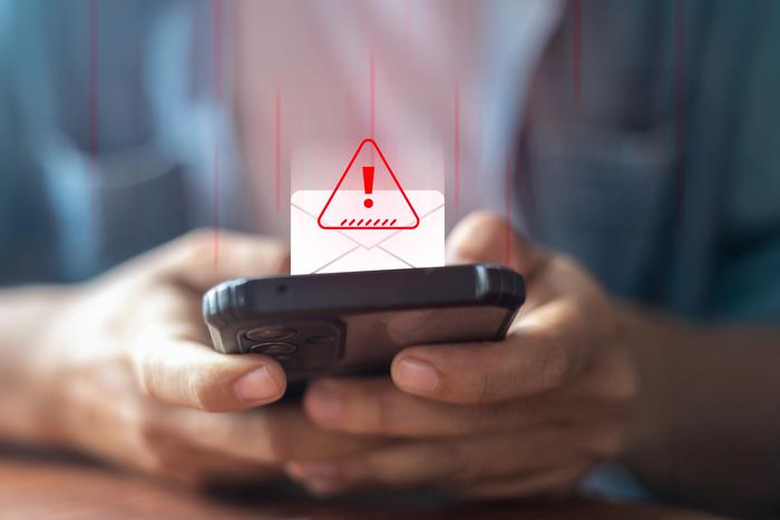 Эксперты проекта "Перезвони сам" напоминают, как уберечь данные от мошенников
