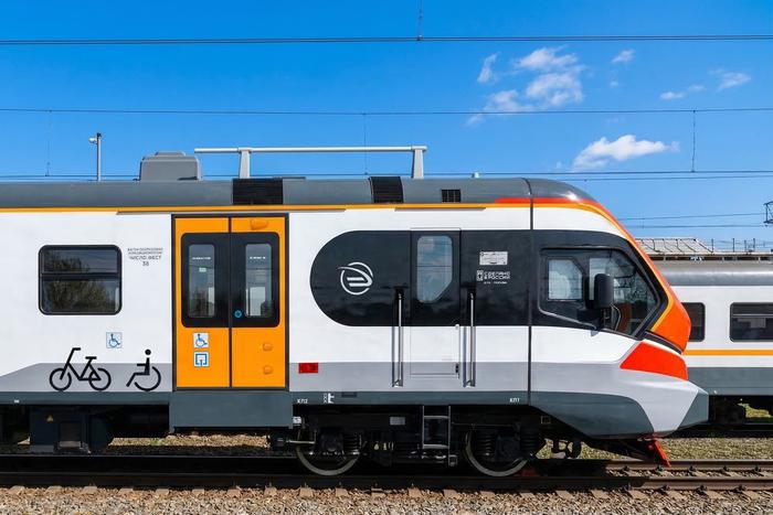 Обновлённый электропоезд ЭП2ДМ с мятным салоном успешно прошел обкатку на Ярославском направлении