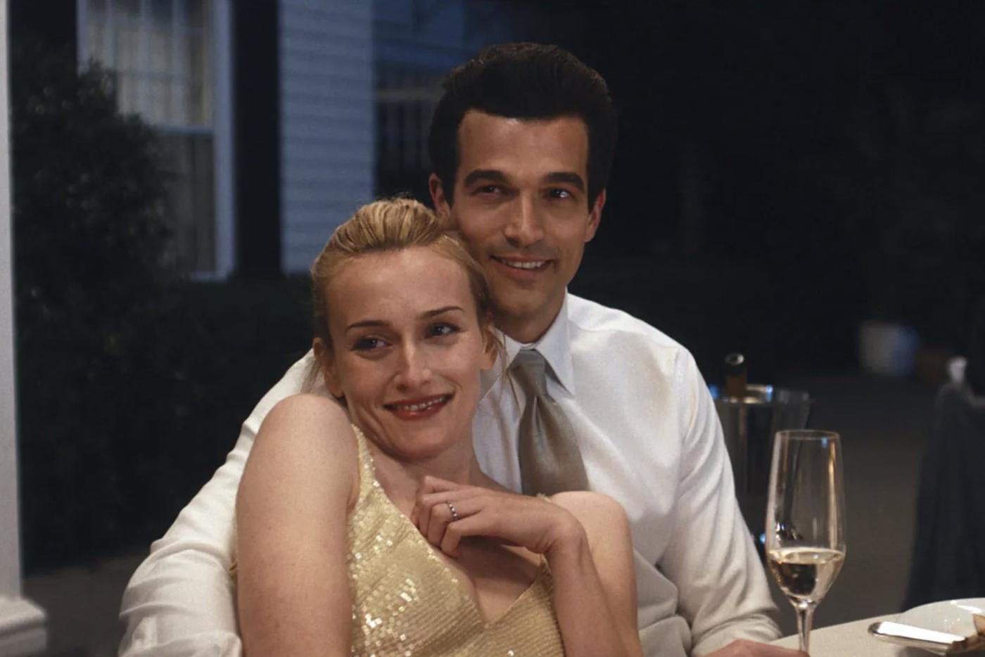 Гардероб героини – яркий пример концепции "тихой роскоши".