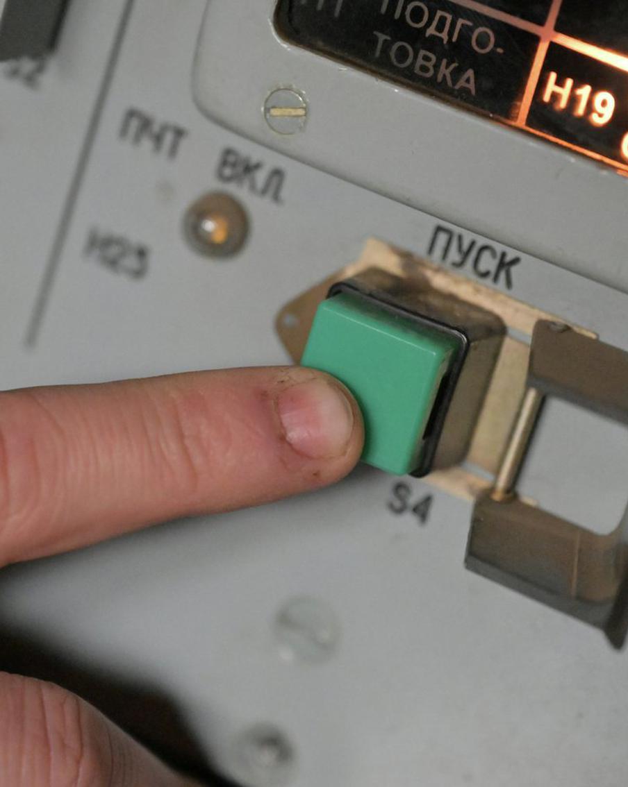 Собянин сообщил об уничтожении уже 53 летевших на Москву беспилотников. Противовоздушная оборона столицы успешно отразила очередную атаку беспилотных летательных аппаратов. Как сообщил мэр Москвы Сергей Собянин, в ходе последних событий было уничтожено 53 вражеских БПЛА, пытавшихся приблизиться к Москве