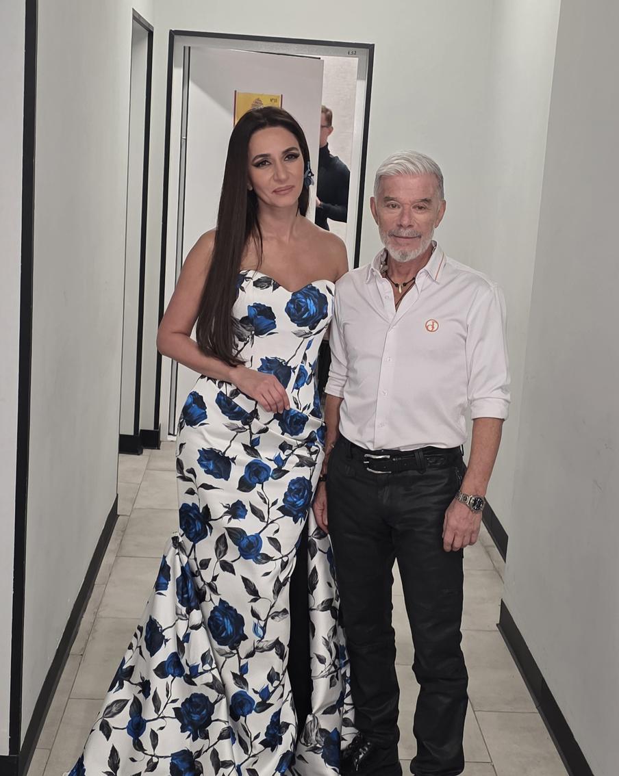 Олег Газманов и Зара за кулисами концерта "Звёзды Дорожного радио".