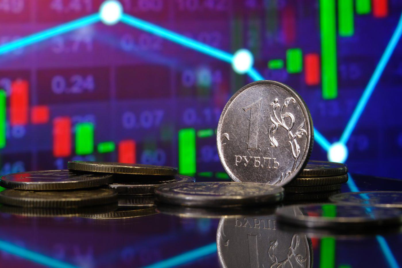 Эксперты объяснили, почему рубль укрепился и как с этим связана нефть