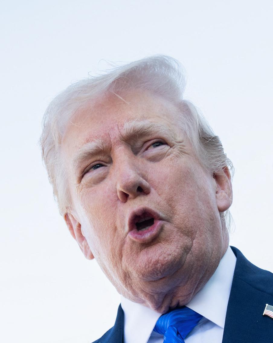 Трамп предлагает Ирану переговоры, но может и высадить десант