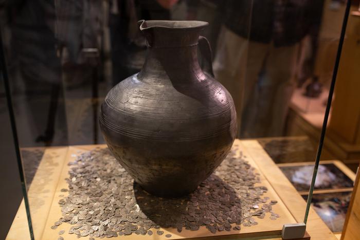 В палатах XVII века нашли клад, который раскрыл тайну своего хозяина