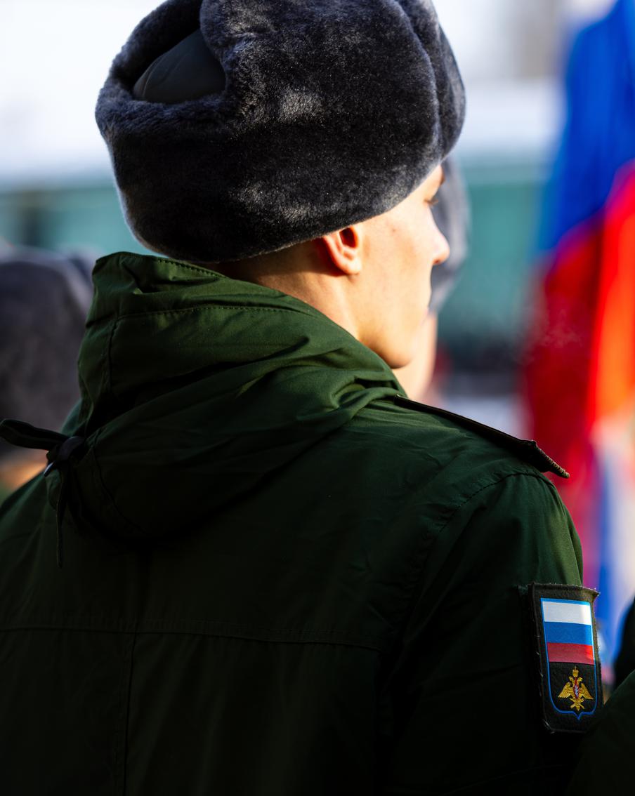 Отсрочку от армии теперь могут оформить без визита в военкомат. Правительство изменило порядок принятия решений по призыву – при наличии данных в цифровом реестре комиссия сможет рассматривать вопросы освобождения и отсрочки дистанционно без участия гражданина