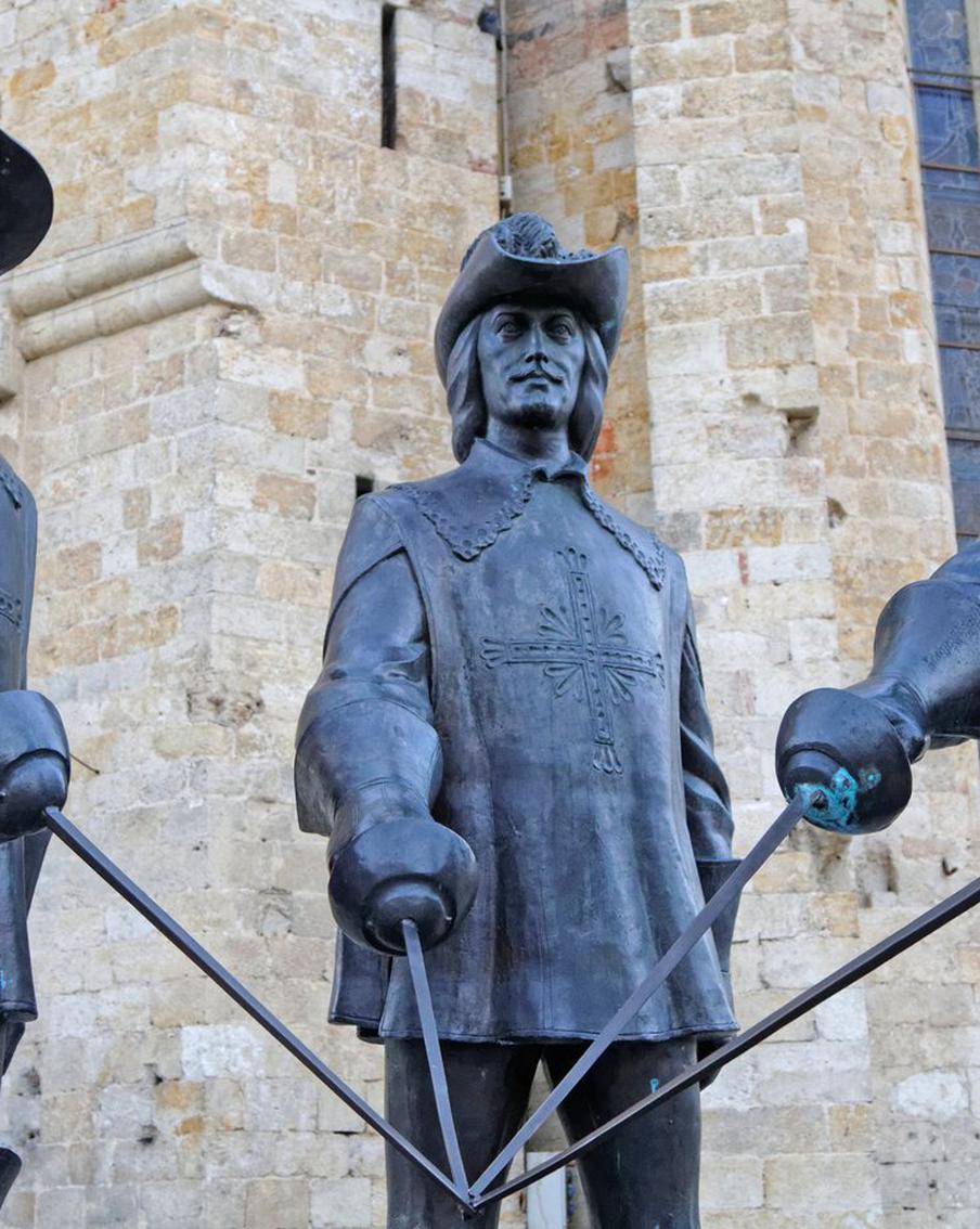 Прошло 400 лет: тайна захоронения Д’Артаньяна раскрыта