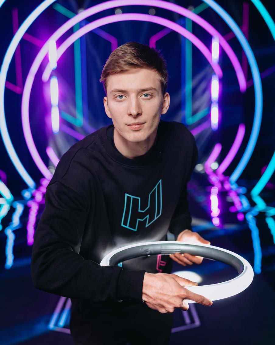 Юрий стал звездой и главным популяризатором ниндзя-спорта в России.