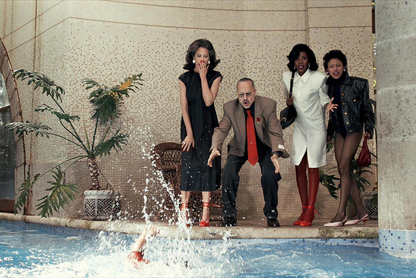 Дизайнер Вилли Чаваррия создал для Zara коллекцию в духе культуры чикано