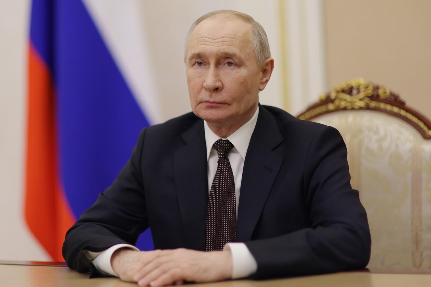 Президент России поздравил росгвардейцев с их профессиональным праздником