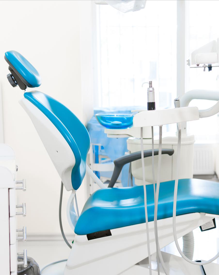 Российская туристка умерла из-за вырванного в Таиланде зуба. После стоматологической операции девушка впала в кому. Её лечили в госпитале Чонбури, а затем доставили в одну из московских больниц