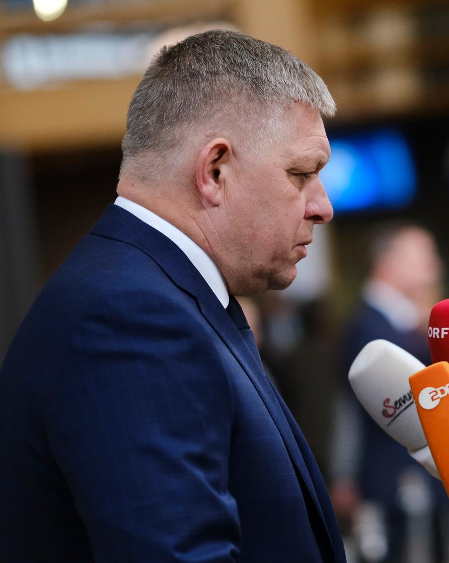 В Словакии началось расследование по делу о госизмене в отношении Роберта Фицо. Словацкая оппозиция заявила о якобы начале правоохранительными органами расследования по делу о госизмене против премьер-министра страны Роберта Фицо