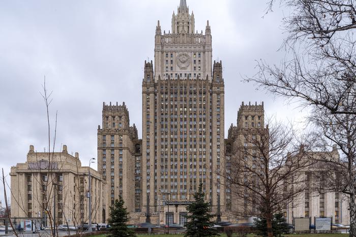 Дипломаты рассказали о развёрнутой спецслужбами США охоте на россиян по всему миру
