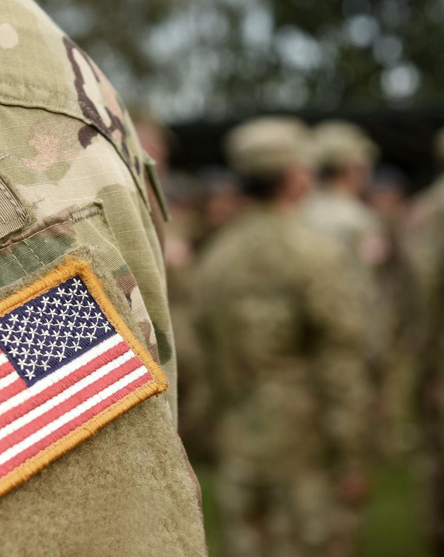 WP сообщила о подготовке США к затяжной наземной операции против Ирана. Как сообщает издание The Washington Post, Пентагон рассматривает возможность ограниченной наземной операции против Ирана. Ожидается, что эта операция продлится от нескольких недель до пары месяцев и не будет представлять собой полномасштабное вторжение