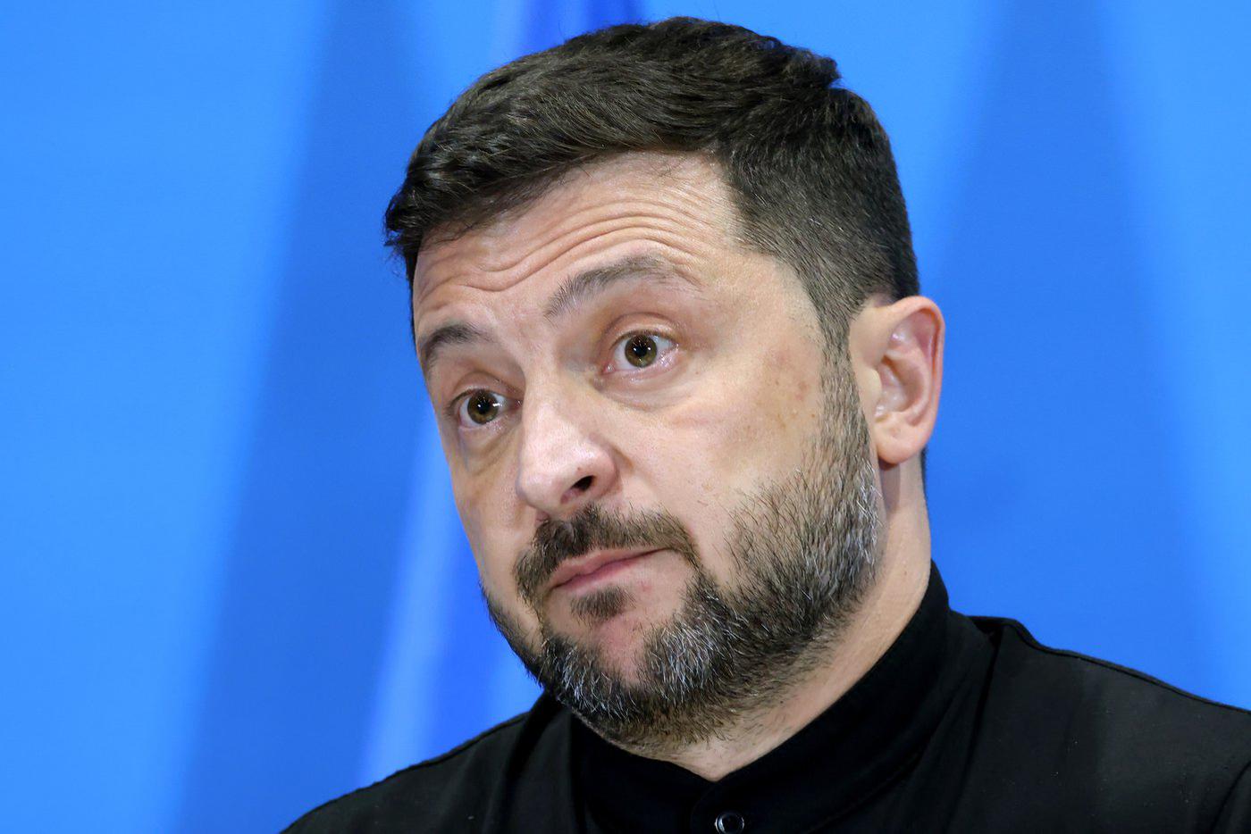 Западные эксперты рассказали, зачем Зеленскому могло понадобиться собственное ядерное оружие у Украины