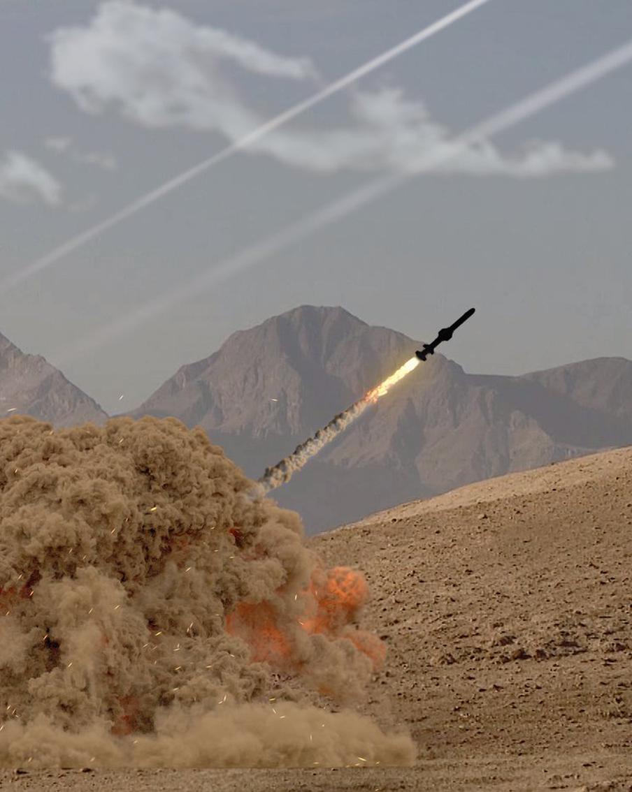 КСИР заявил об уничтожении американского самолёта E-3, важного для разведки. Корпус стражей исламской революции (КСИР) объявил об уничтожении американского самолёта E-3 с системой дальнего радиолокационного обнаружения и управления на авиабазе "Принц Султан" в Саудовской Аравии. В заявлении IRIB подчёркивается, что операция была проведена с использованием ракет и беспилотных летательных аппаратов