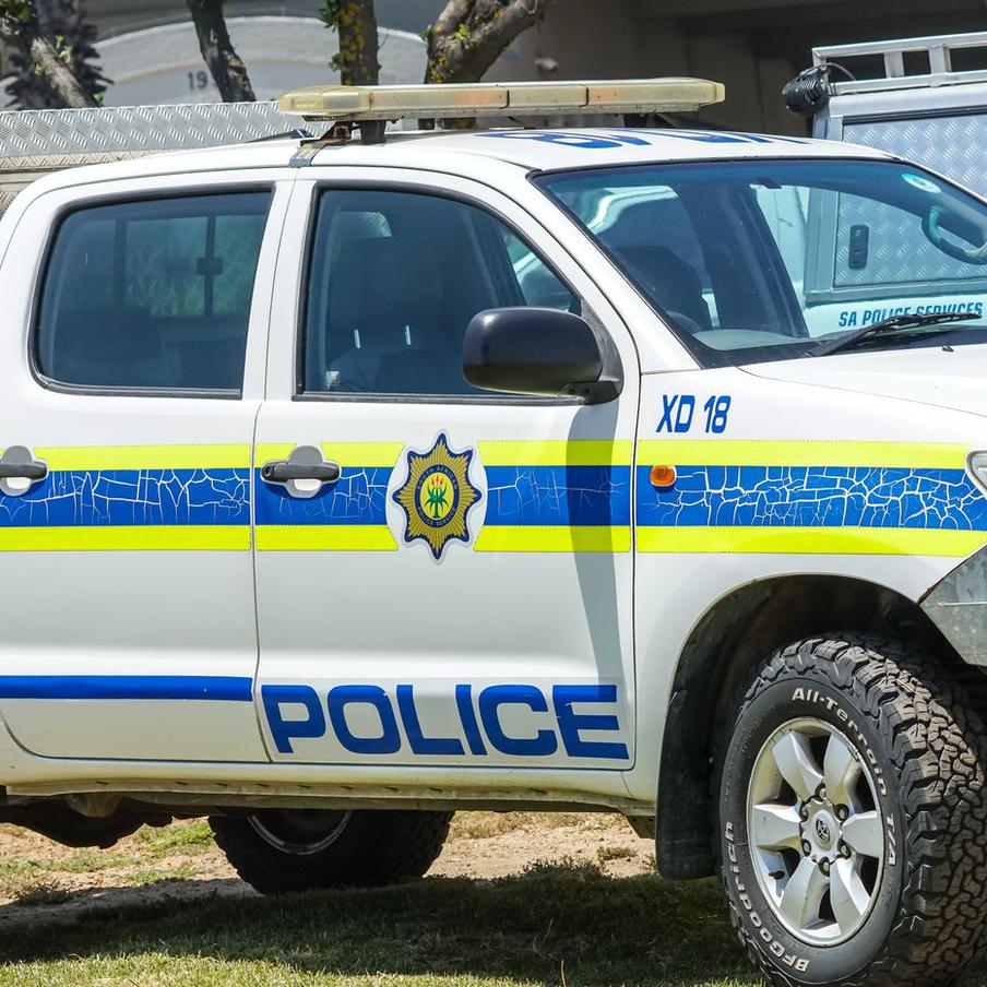 В ЮАР убили политолога и специалиста по России Стивена Груздя. В Йоханнесбурге были задержаны пять человек по подозрению в причастности к смерти известного южноафриканского политолога и эксперта по России Стивена Груздя