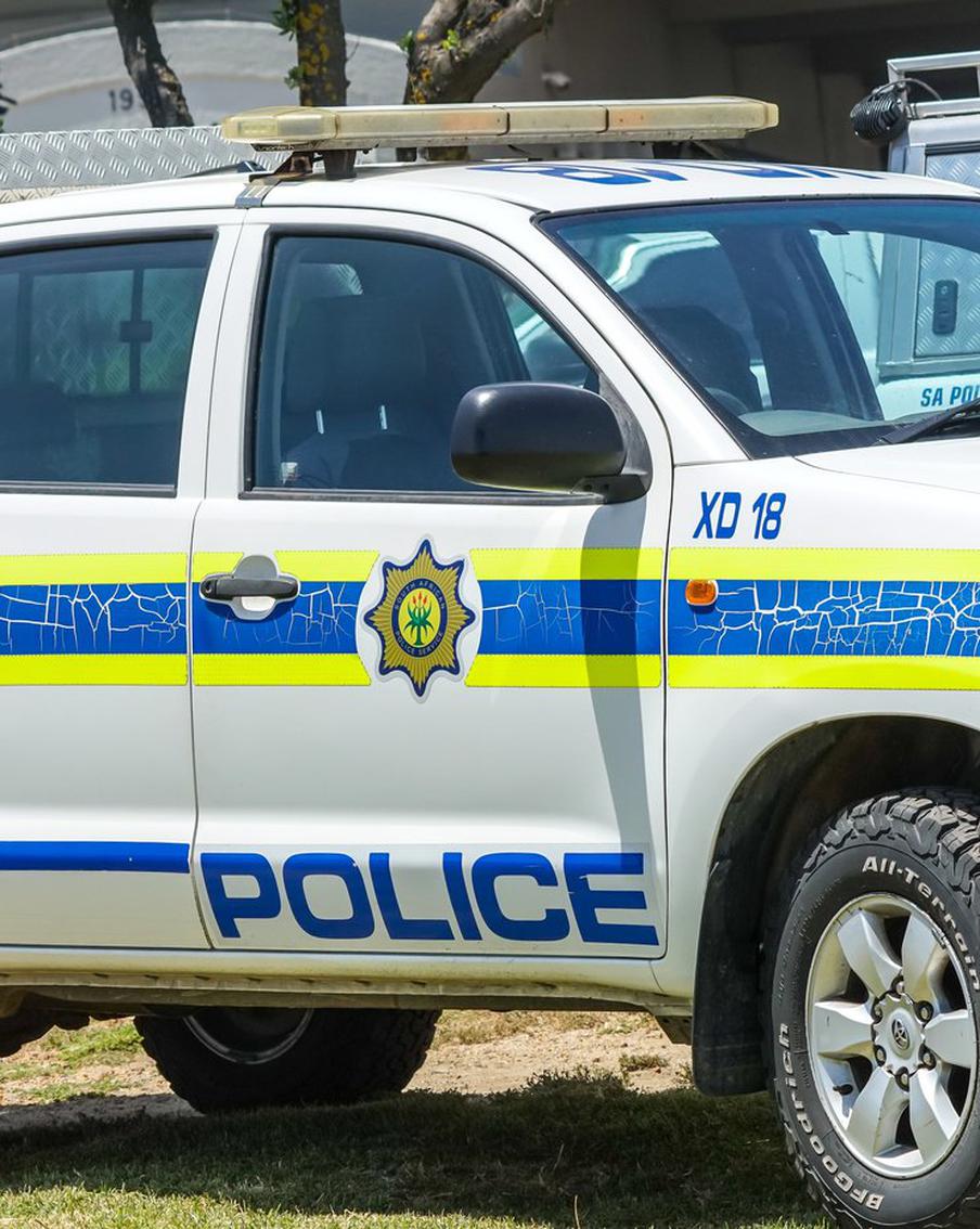 В ЮАР убили политолога и специалиста по России Стивена Груздя. В Йоханнесбурге были задержаны пять человек по подозрению в причастности к смерти известного южноафриканского политолога и эксперта по России Стивена Груздя