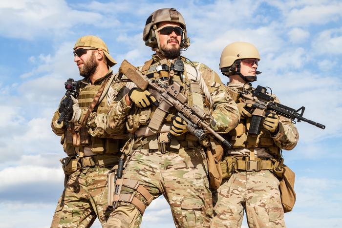 "Конец света всё ближе": Иран ждёт массированного вторжения американского спецназа