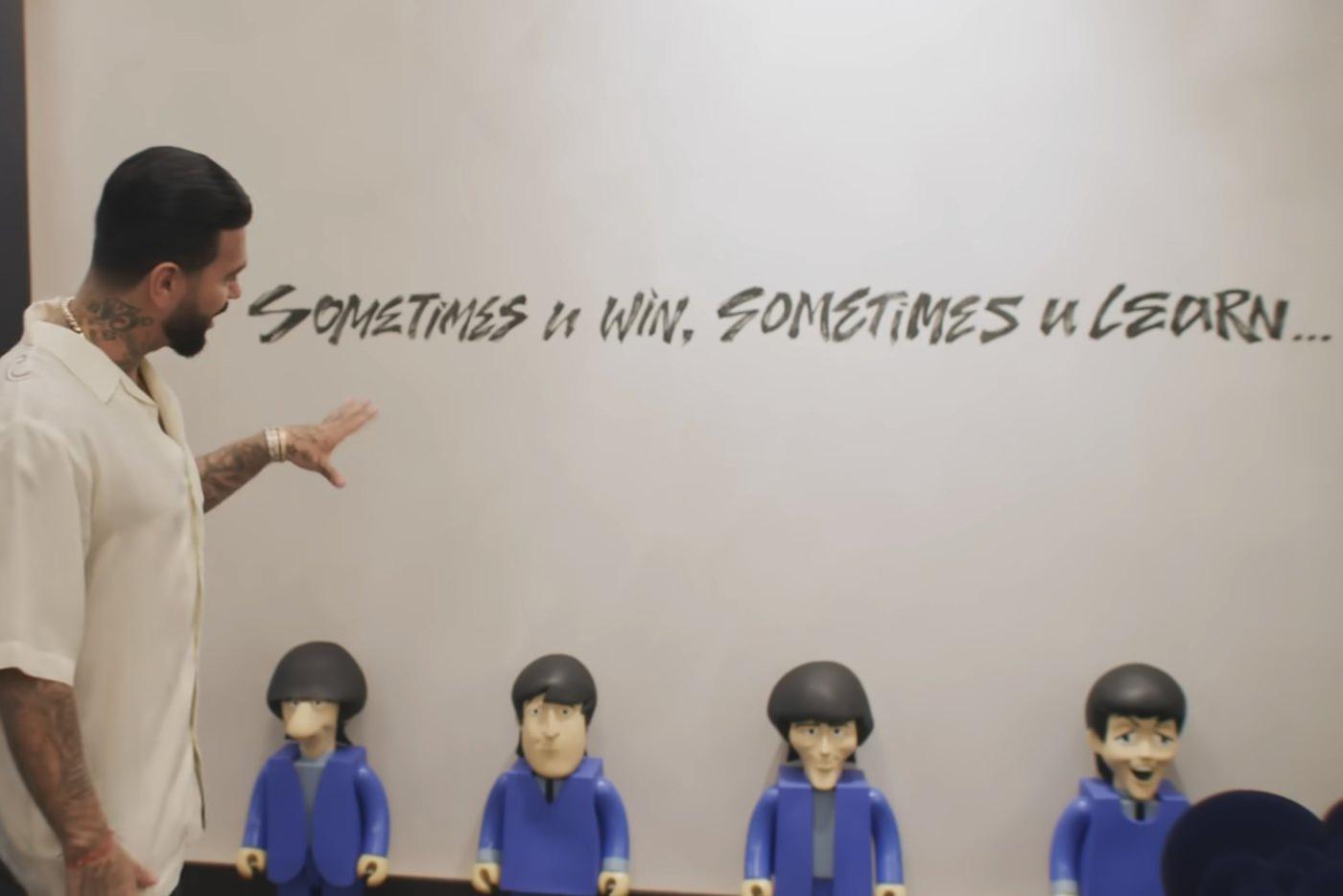 Надпись Sometimes u win, sometimes u learn, а под ней – фигурки "ливерпульской четвёрки".