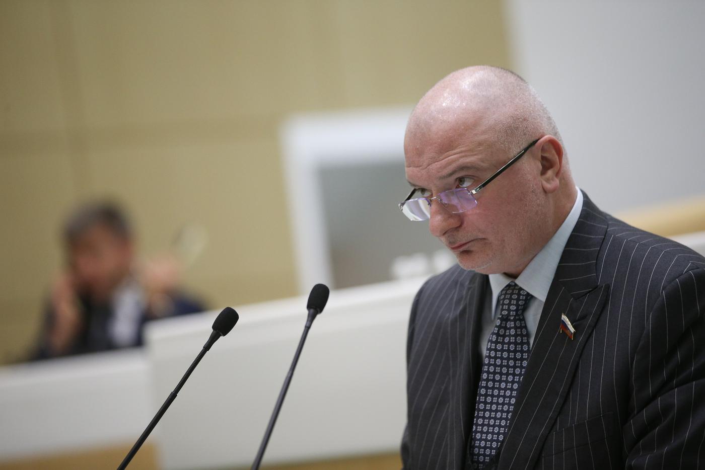 Клишас оценил сроки отмены "законов военного времени"