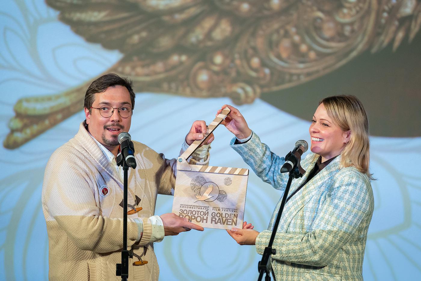 Художественный руководитель и директор фестиваля Фёдор Абрютин и ведущий продюсер фестиваля Оксана Лахно.
