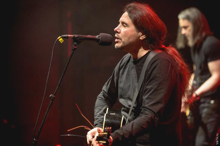 "Они ели семечки и кричали: "Страмцы!": Дмитрий Ревякин вспомнил самый яркий концерт "Калинова моста"