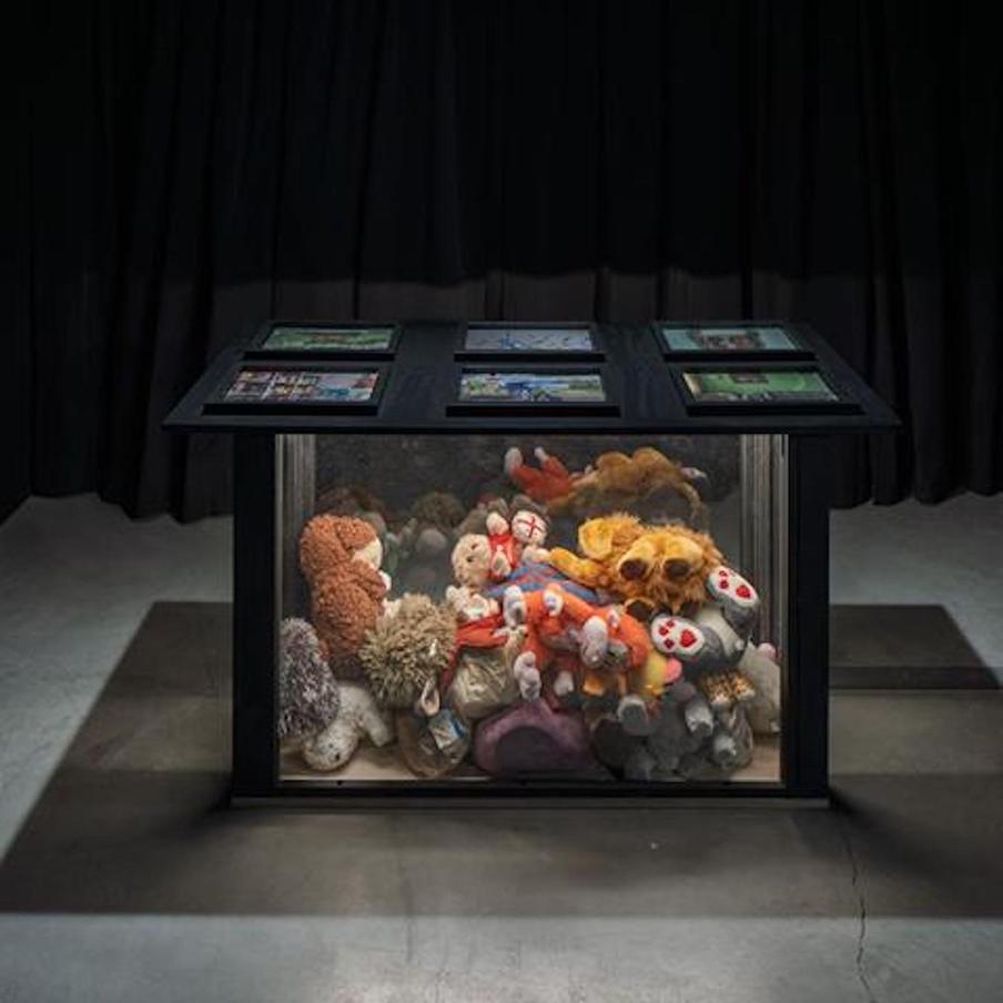 Афиша на 1 апреля: рассматриваем портреты дальневосточных жителей и говорим о вечном