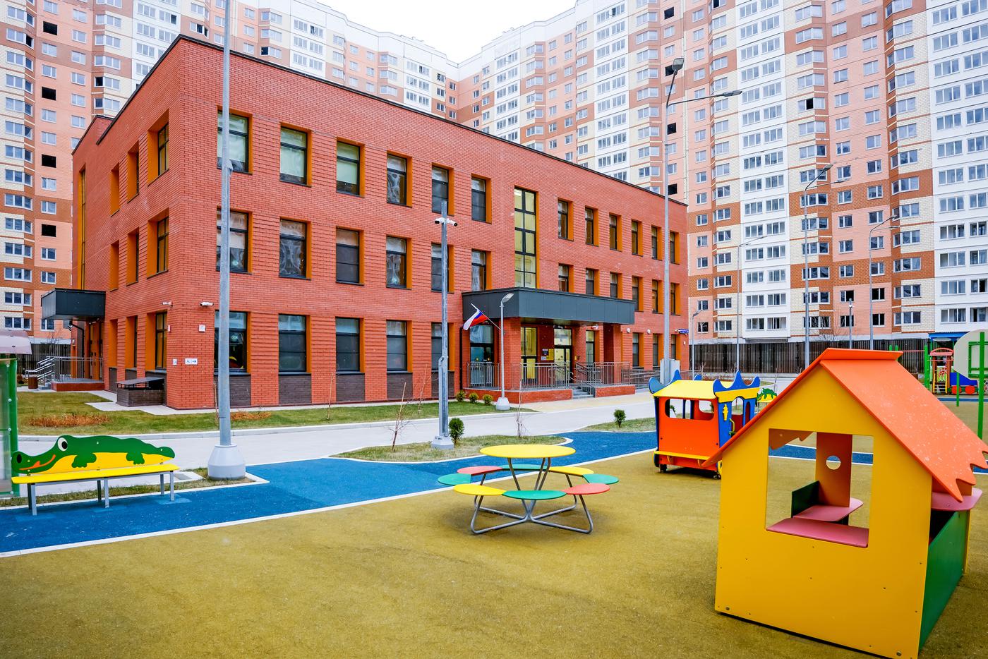 Владимир Ефимов: на северо-востоке столицы строят 23 объекта социальной инфраструктуры