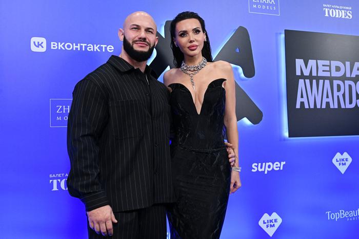 Стало известно, о чём договорились Самойлова и Джиган в суде