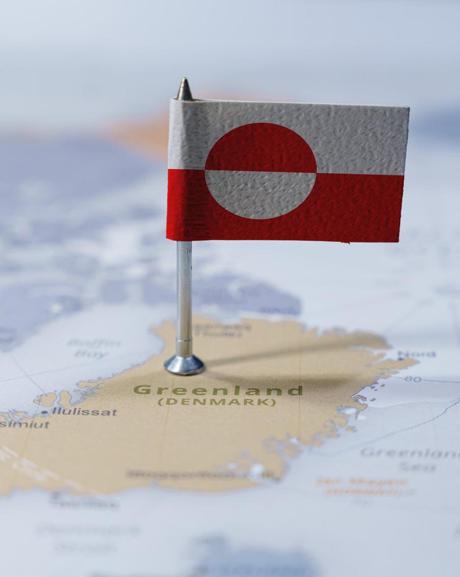 NYT: Пентагон ведёт переговоры с Данией о доступе к трём базам в Гренландии. Министерство обороны США ведёт переговоры с Данией о расширении доступа к трём военным базам на территории Гренландии