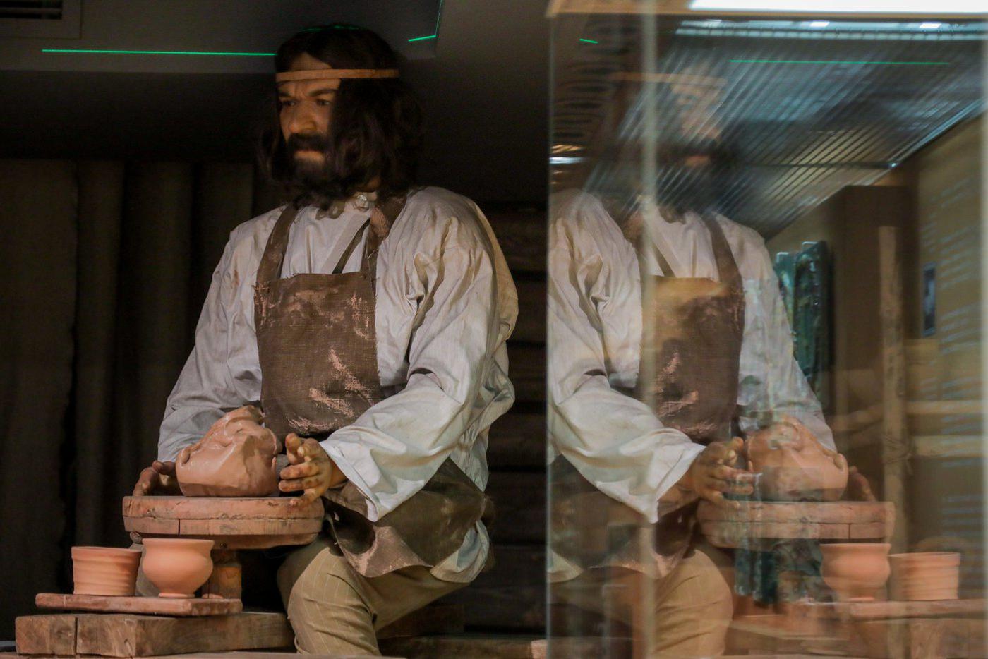 За инновациями и эстетикой стояли самые обычные москвичи.