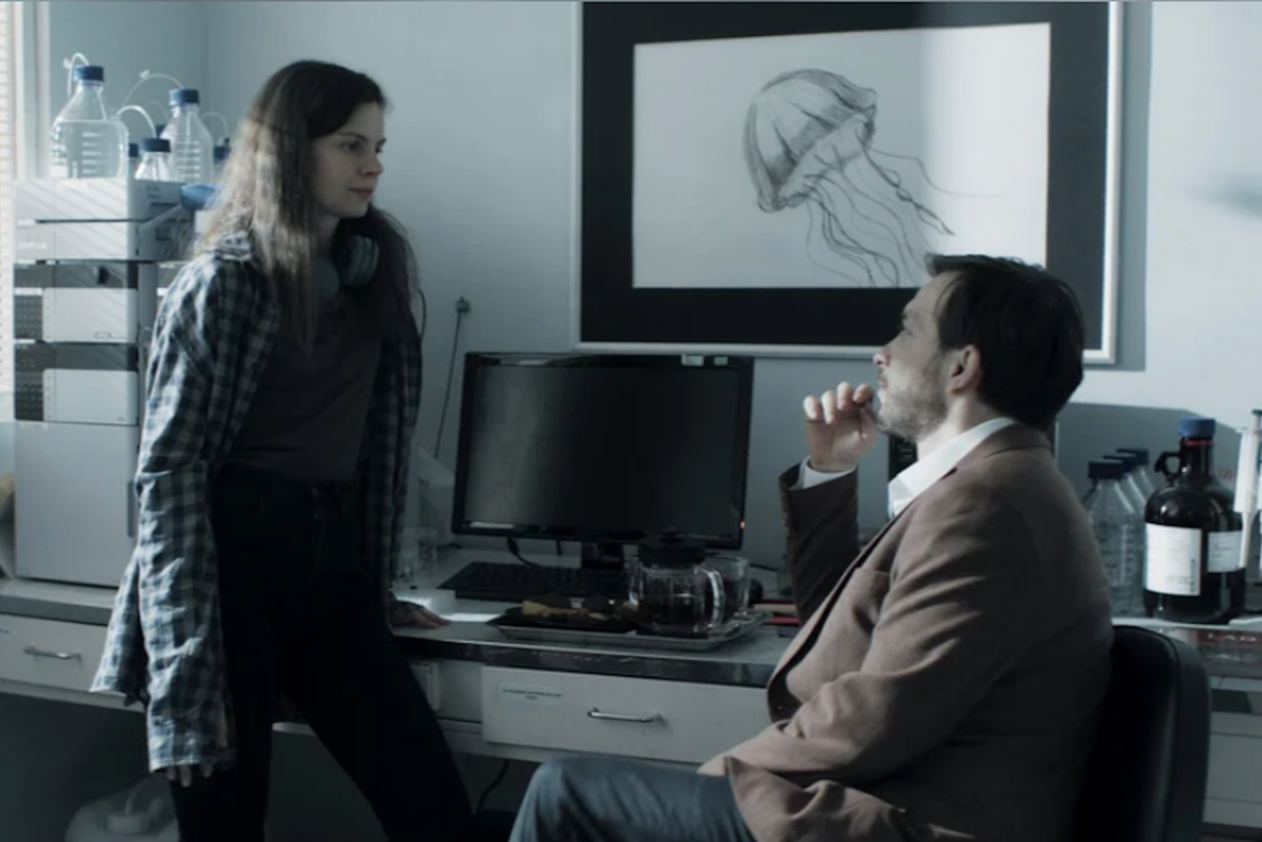 Светлана (Дарья Алыпова) и её научный руководитель Павел Рудин (Максим Севриновский)