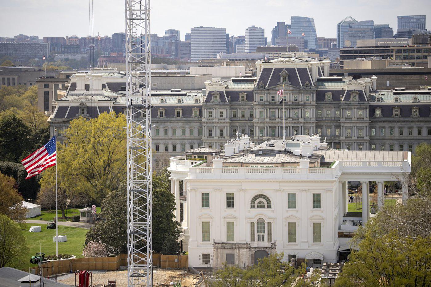 Обстановка на месте предполагаемого строительства бального зала для Белого дома после решения суда.