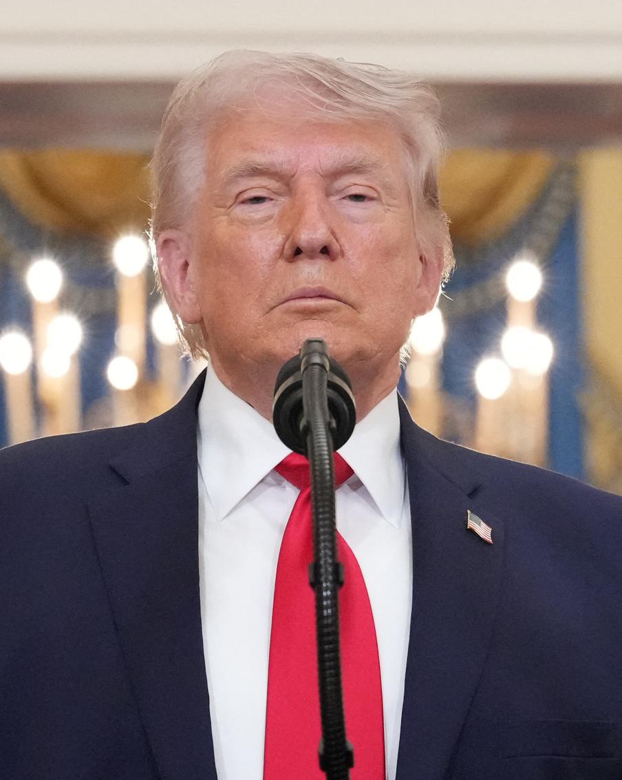 Дональд Трамп готовит США к наращиванию расходов на оборону. На этом американский президент планирует построить предвыборную кампанию республиканской партии перед промежуточными выборами. Однако эксперты сомневаются, что решение лидера США получит поддержку