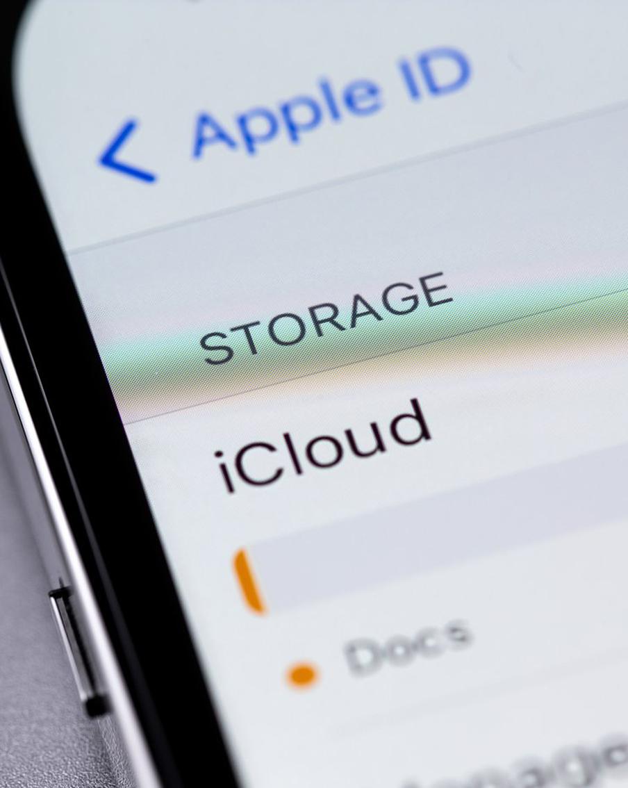 Эксперт назвал четыре российских сервиса для переноса фото из iCloud. Фотографии и видео из облачного хранилища Apple можно переложить на отечественные платформы. Специалист перечислил варианты с бесплатными тарифами до 10 гигабайтов